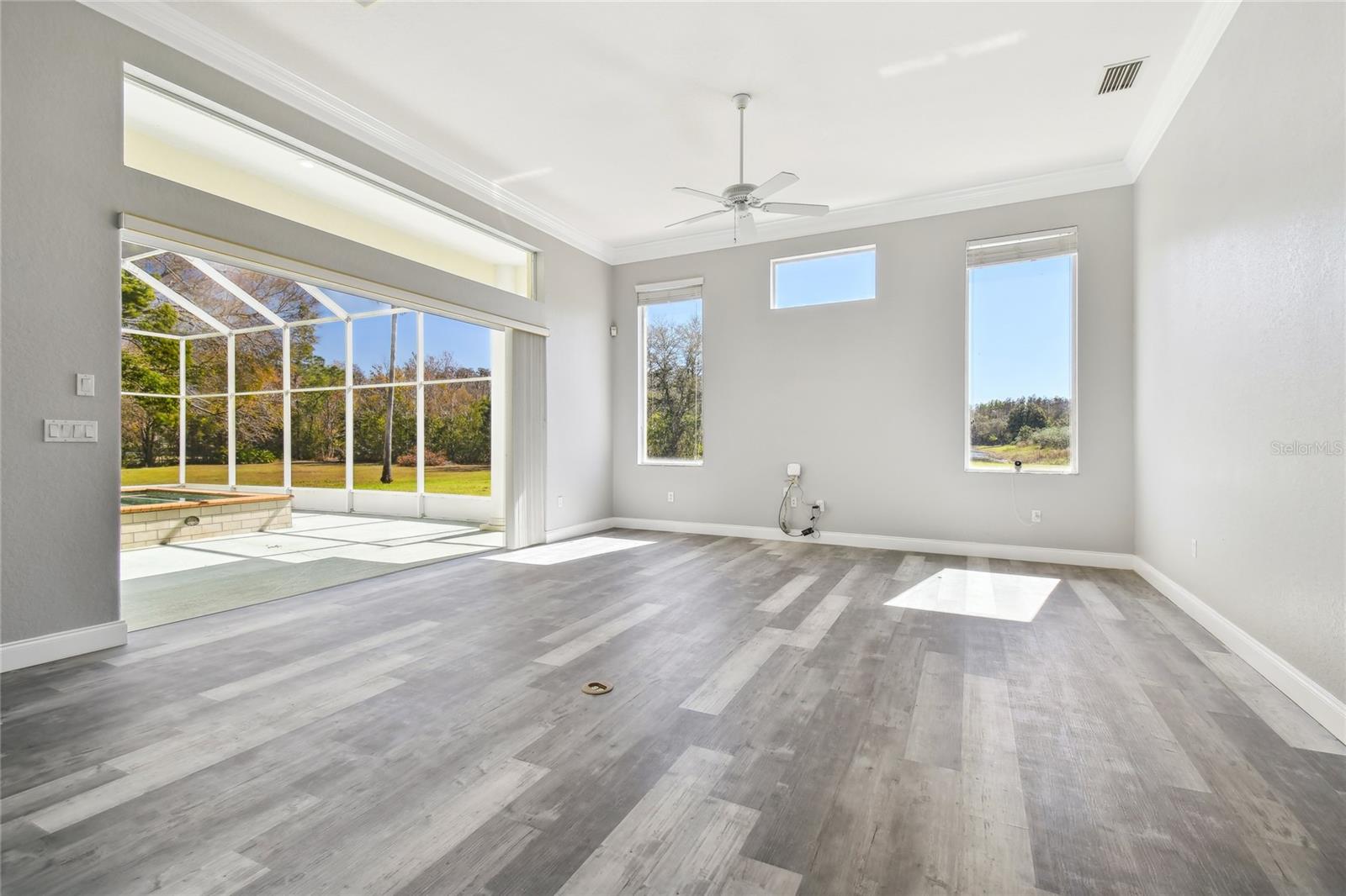 QUAIL HOLLOW ACREAGE - Residential Lease