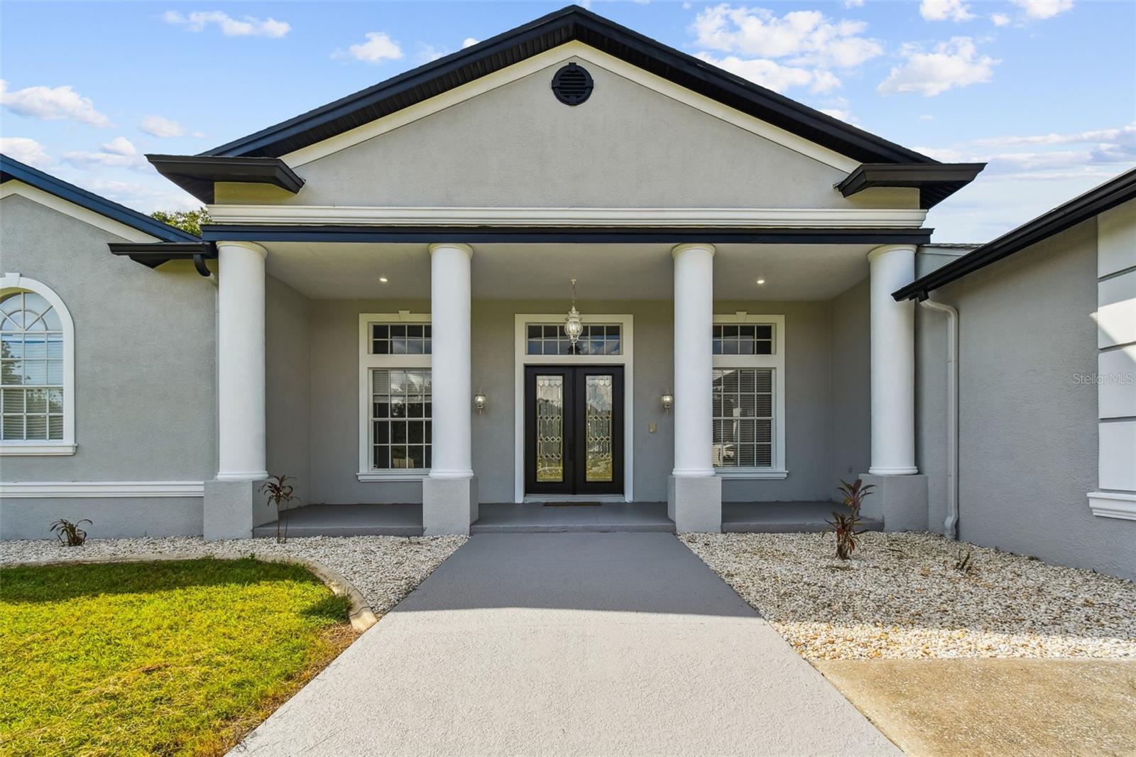 QUAIL HOLLOW ACREAGE - Residential Lease