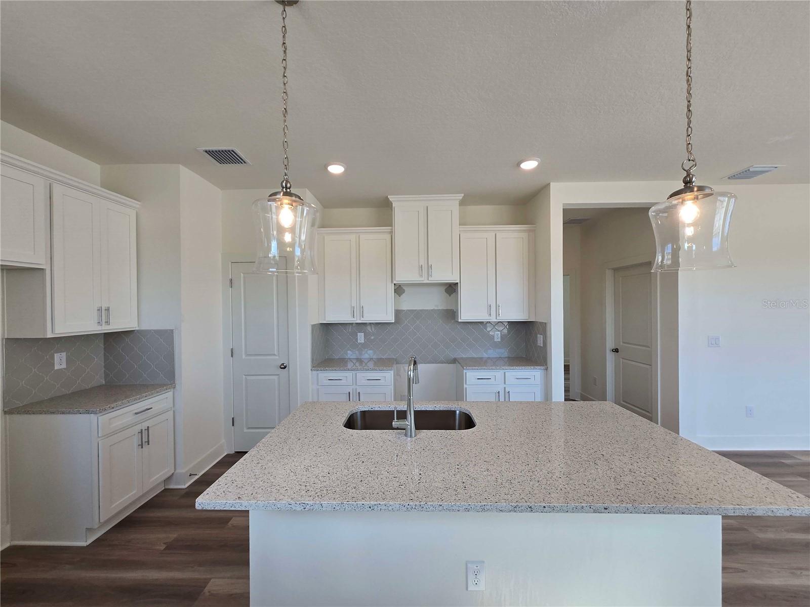 ARBOR MEADOWS - Residential