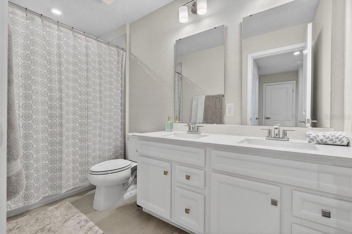 SEMINOLE PALMS - Residential