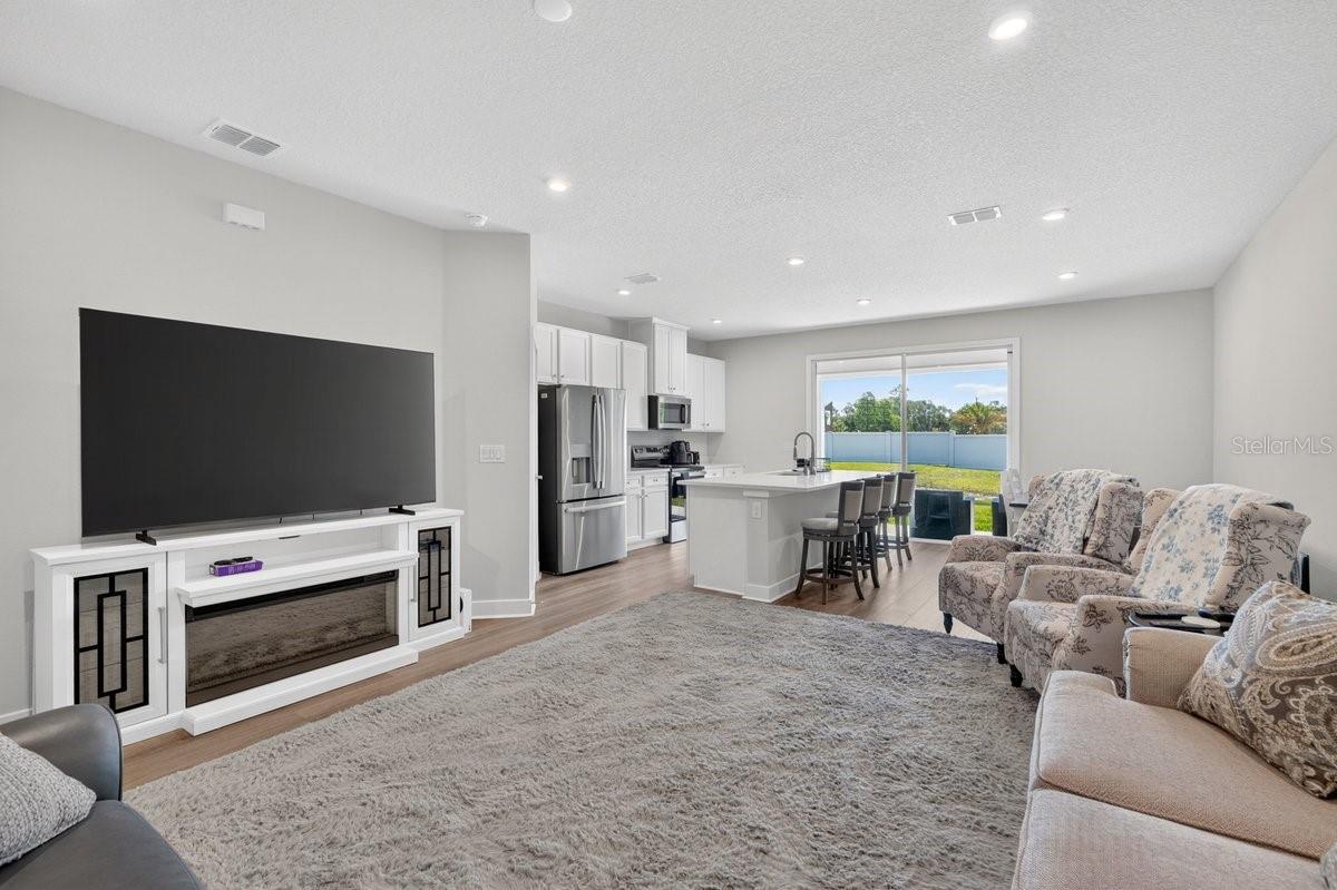 SEMINOLE PALMS - Residential