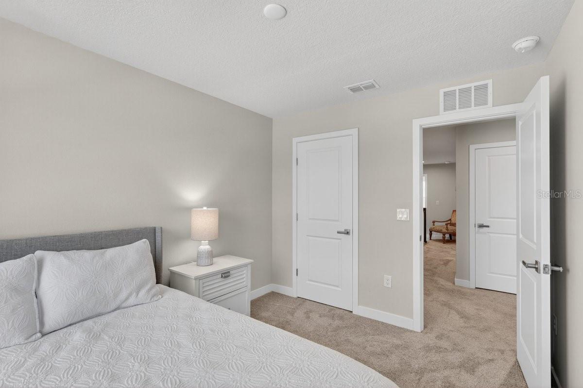 SEMINOLE PALMS - Residential