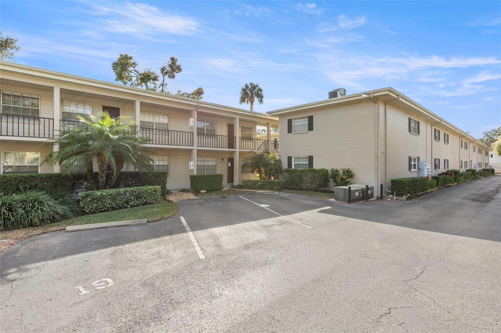 TAMPA BAYSHORE VILLAS CONDOMIN - Residential Lease