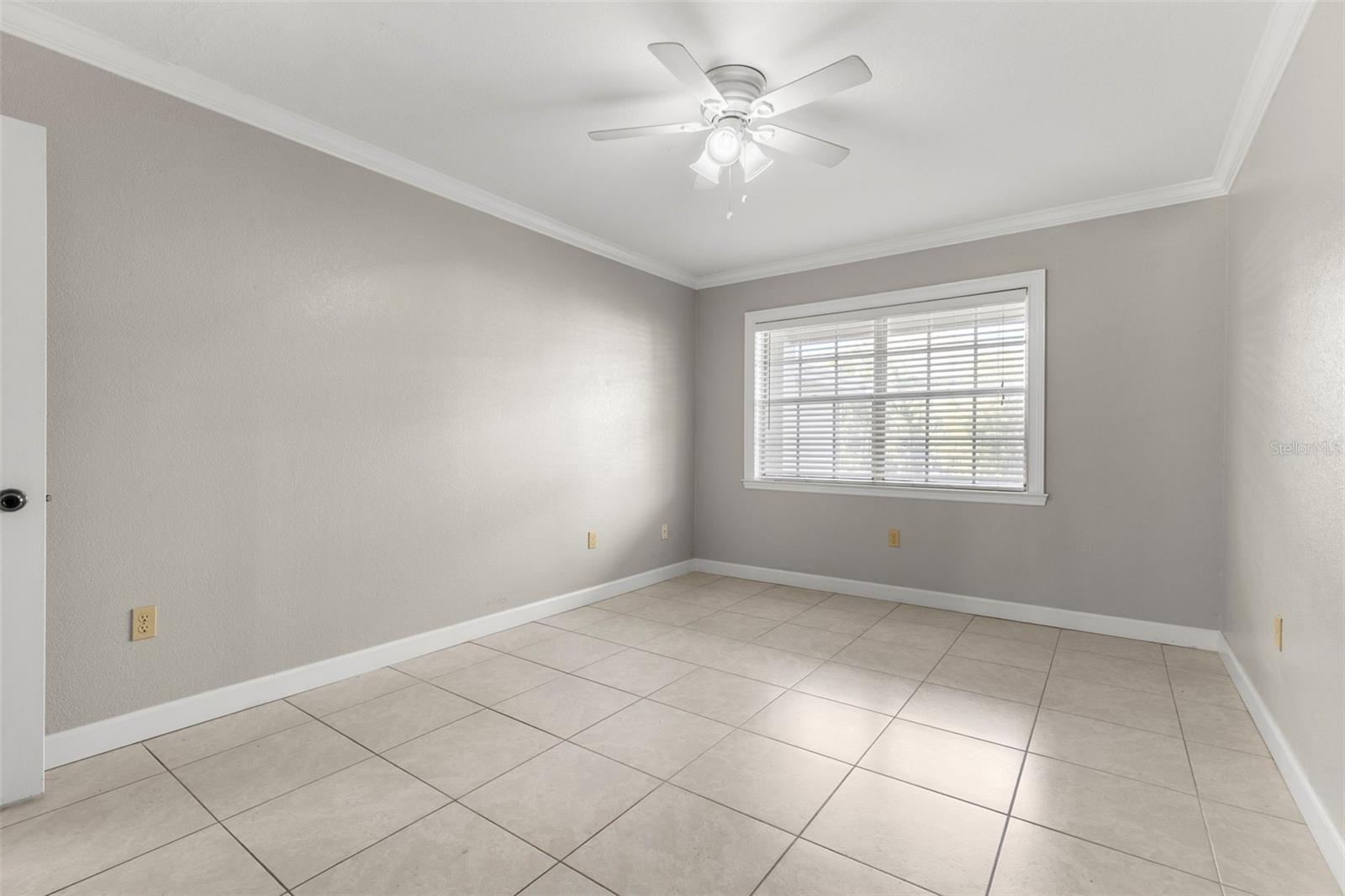 TAMPA BAYSHORE VILLAS CONDOMIN - Residential Lease