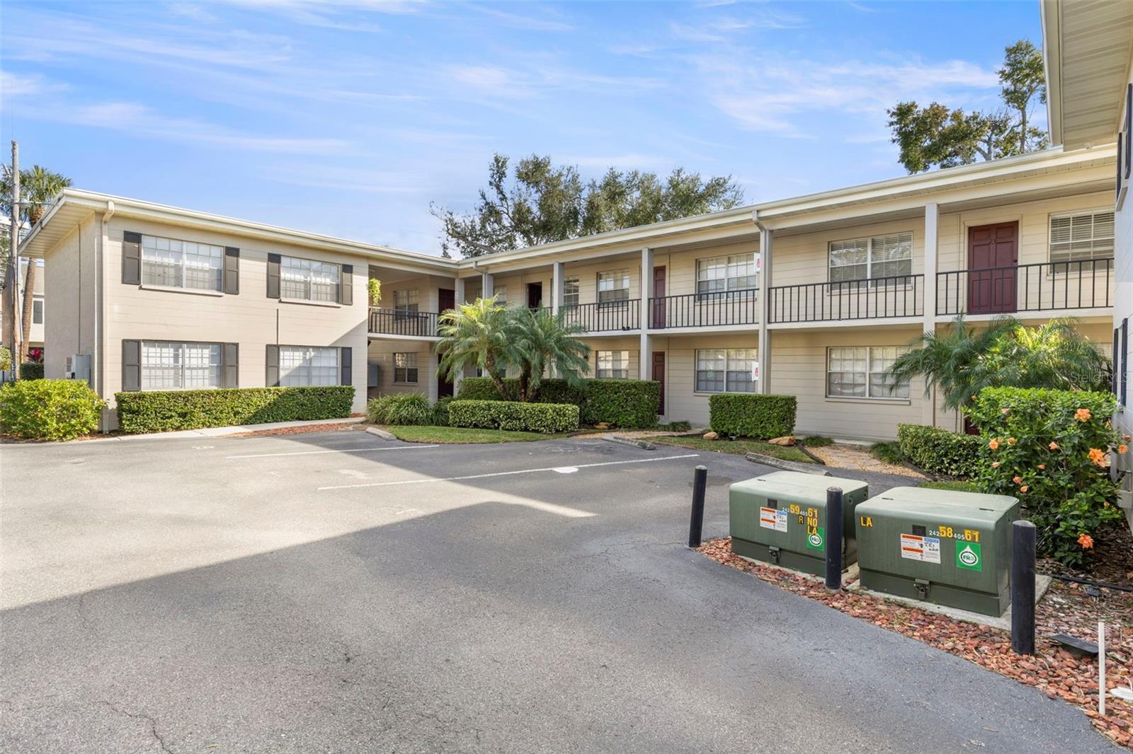 TAMPA BAYSHORE VILLAS CONDOMIN - Residential Lease