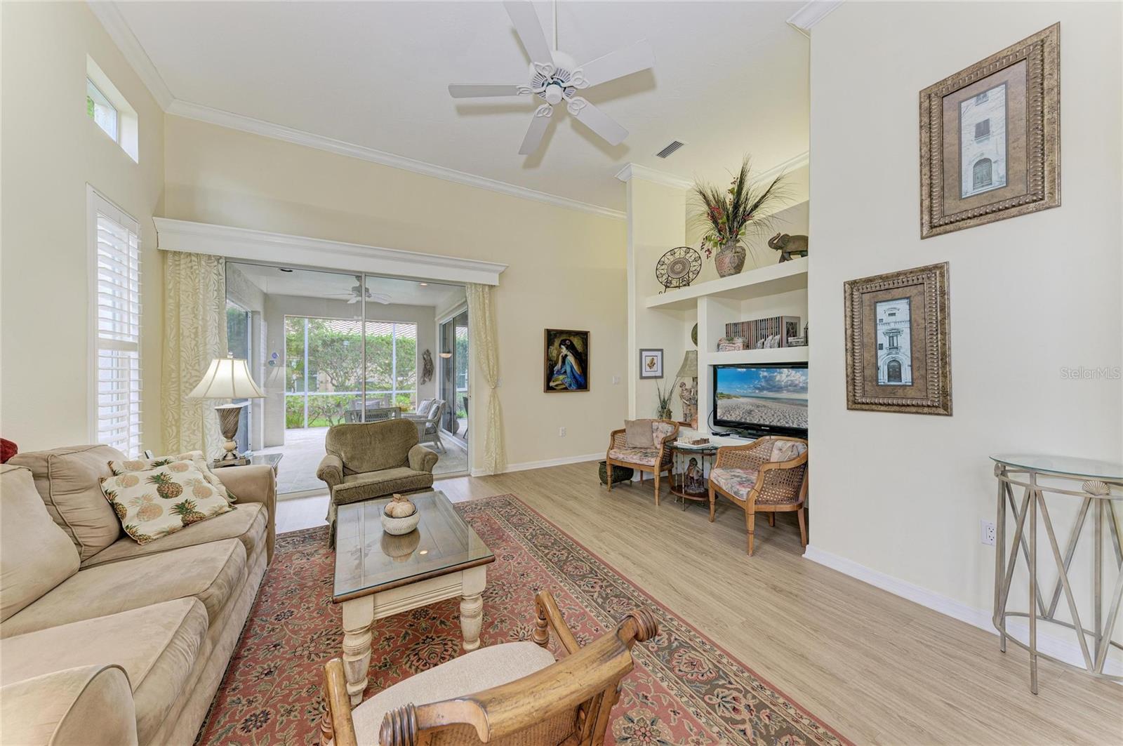 3883 ALAMANDA DRIVE
