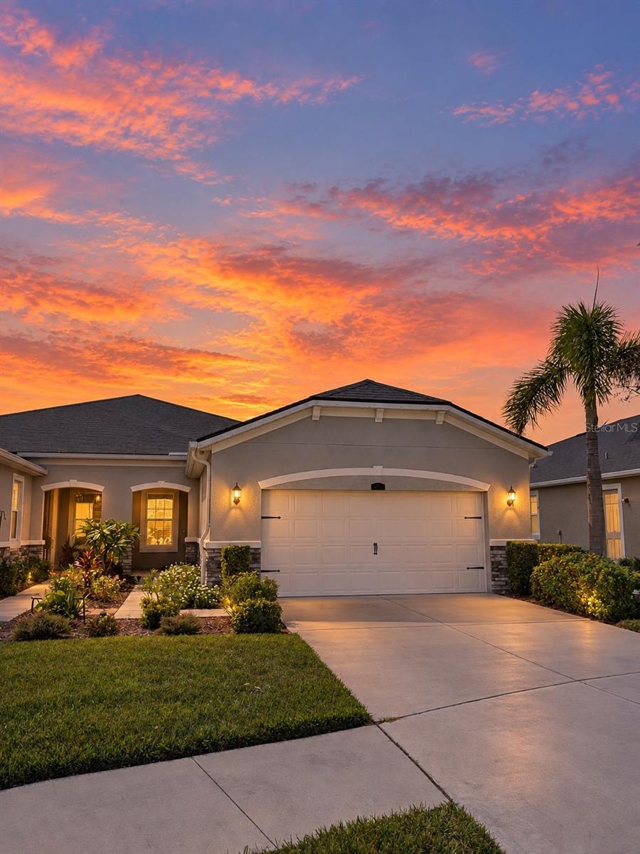 Photo of 11631 Weathered Felling Drive, Riverview, FL 33569 (MLS # TB8549996)