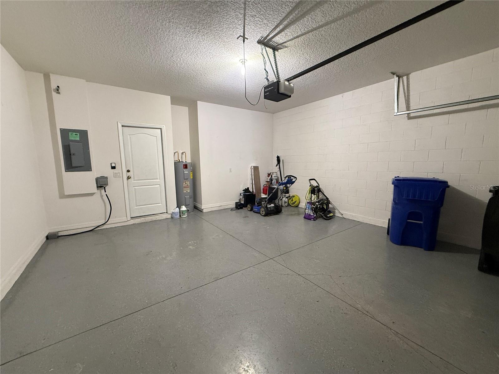 VILLAGES/WESMERE PH 3 - Residential Lease