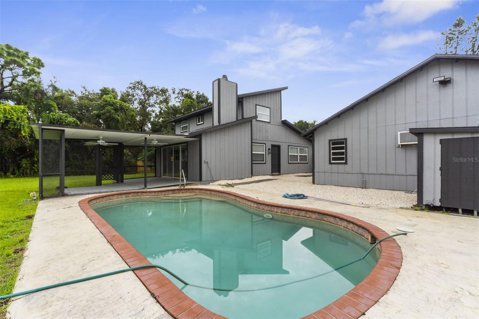 4702 WOODWARD PLACE