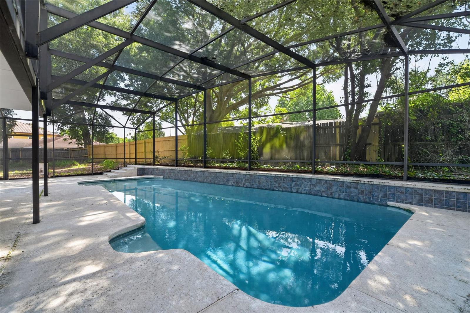 Casas a venda 2 - Jen Dantas 637 W LAKESHORE DRIVE