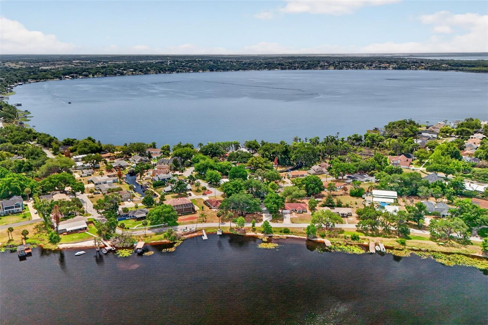 Casas a venda 1 - Jen Dantas 637 W LAKESHORE DRIVE