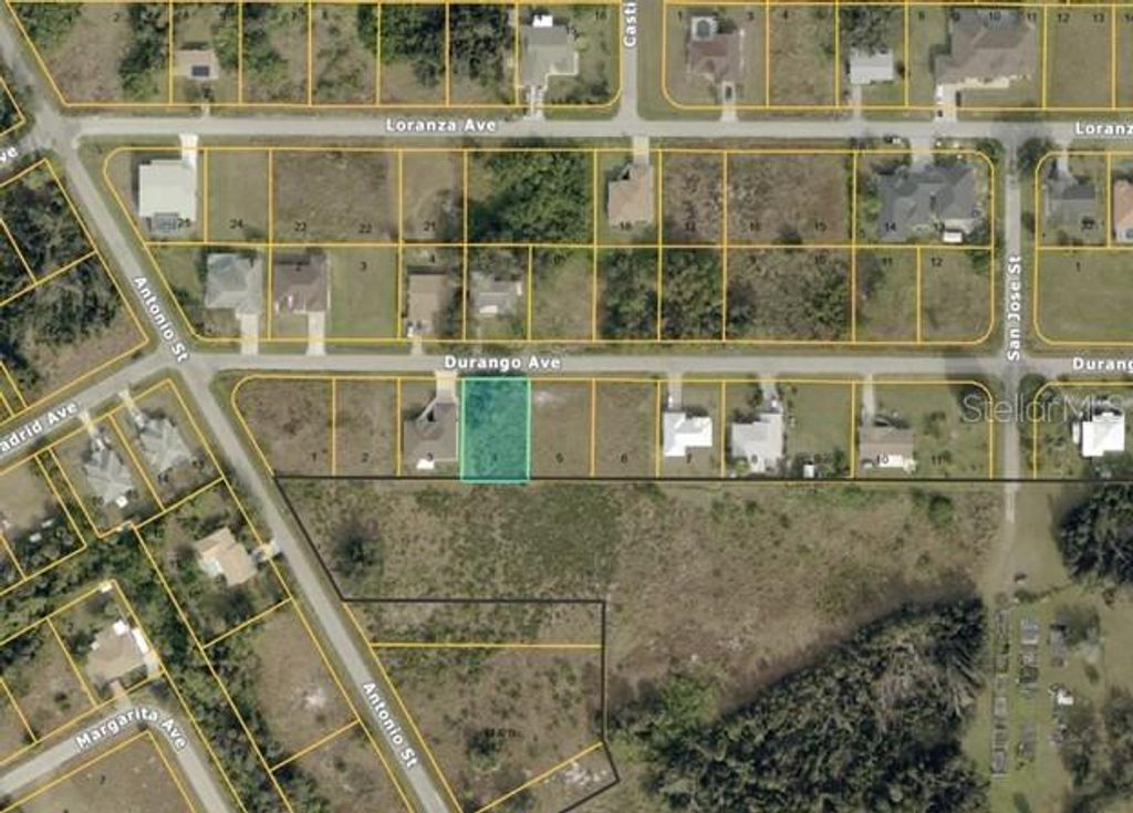 Photo of 4 Durango Avenue, North Port, FL 34287 (MLS # D6142370)