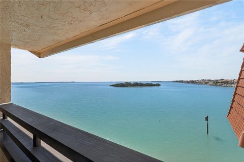 138 1ST STREET E 302 ST PETERSBURG FL 33715