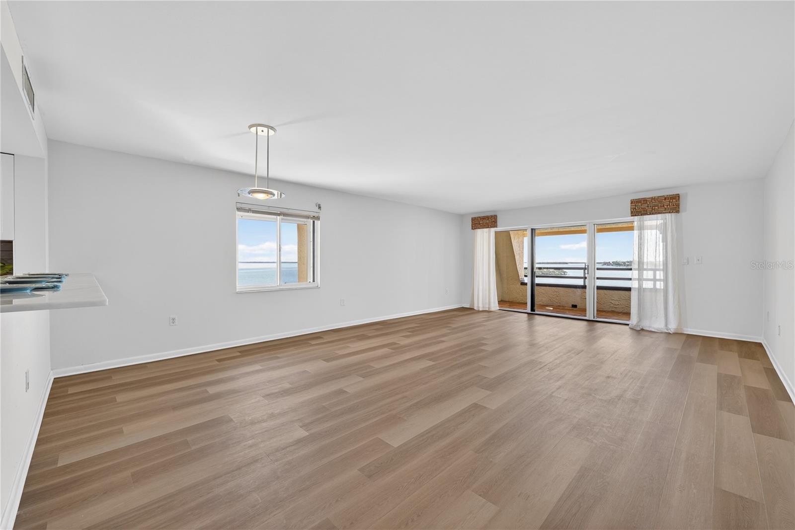 138 1ST STREET E 302