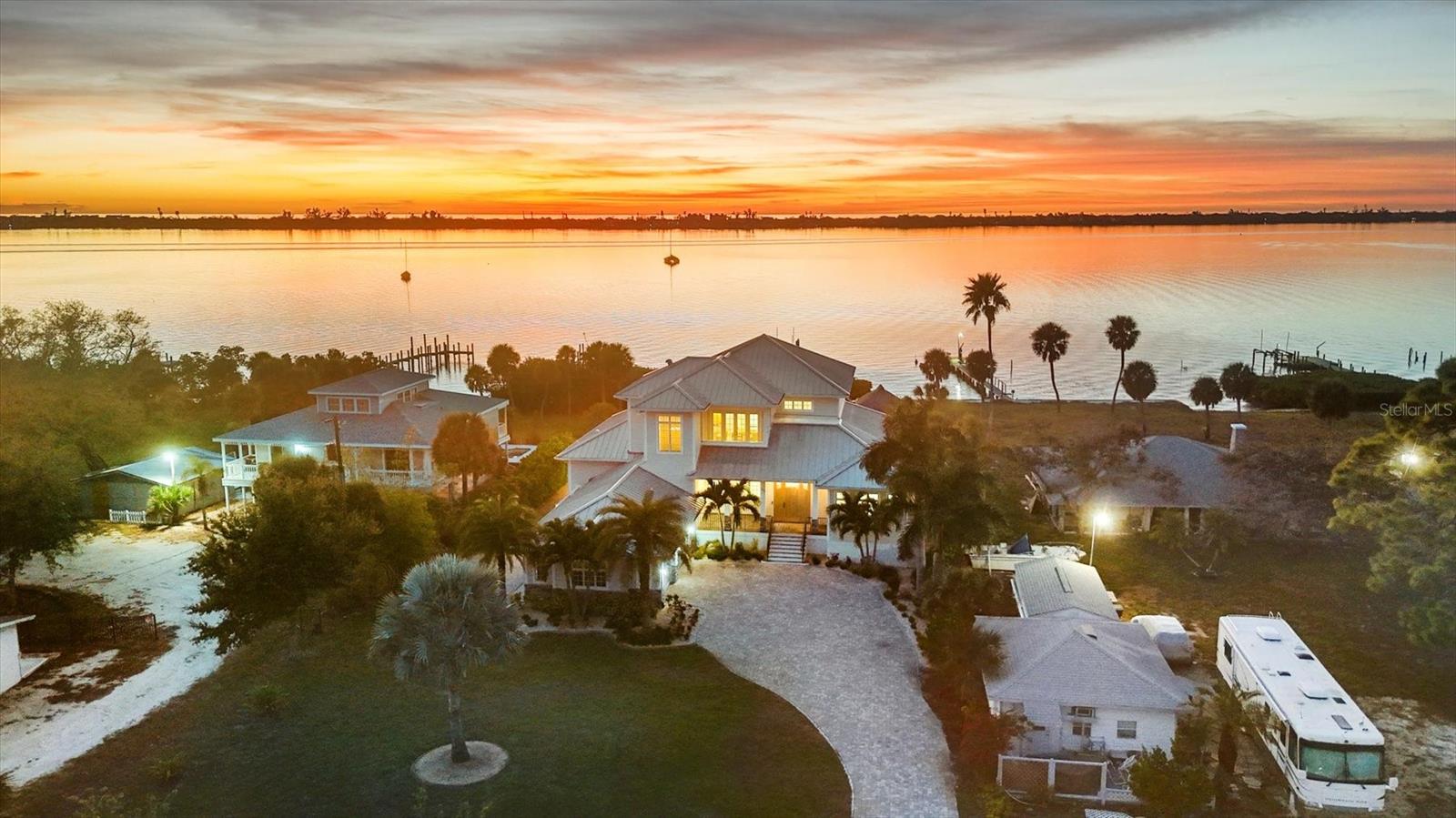 TYLER & DARLINGS 1ST ADD - Residential