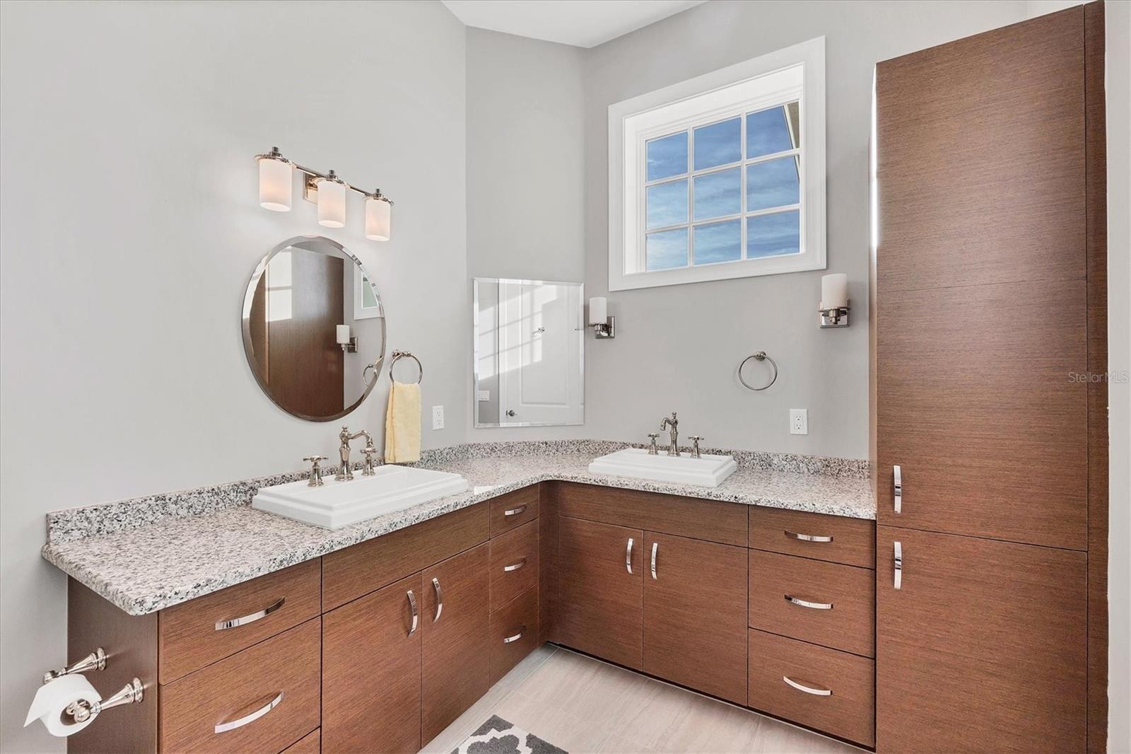 TYLER & DARLINGS 1ST ADD - Residential