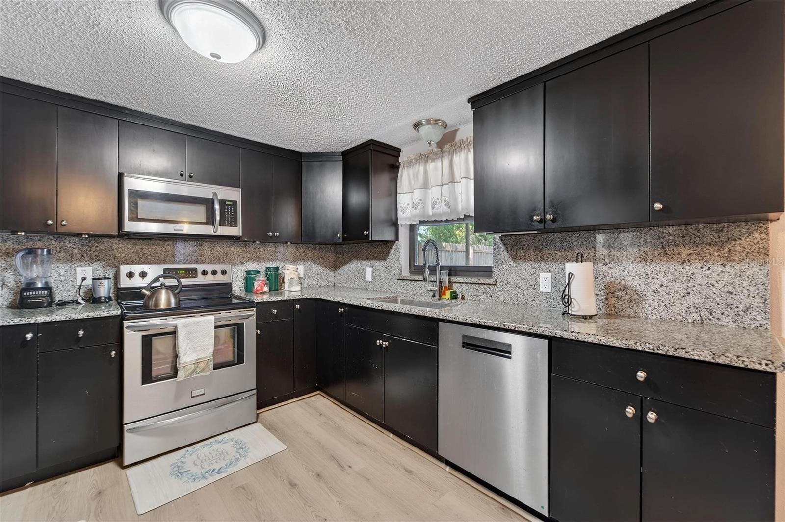 VIVA VILLAS - Residential