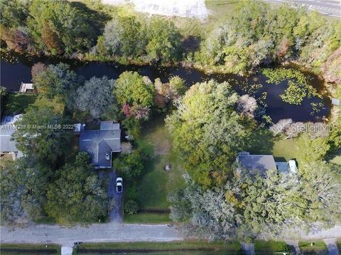 11123 LAKE SHORE DRIVE LAND O LAKES FL 34637