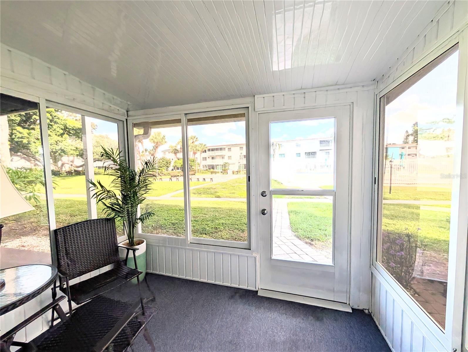 THE FOURTH BAYSHORE - Residential