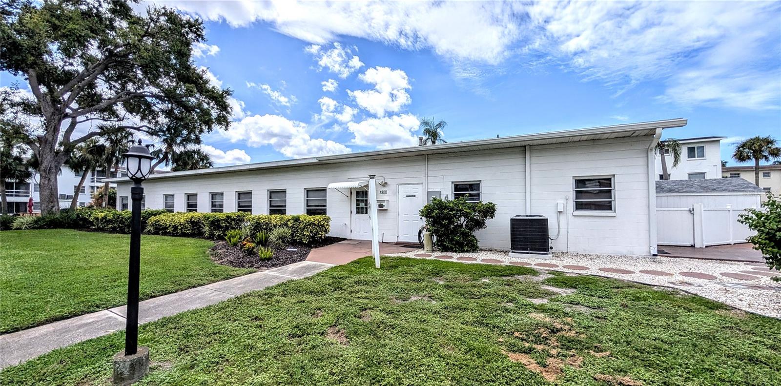 THE FOURTH BAYSHORE - Residential