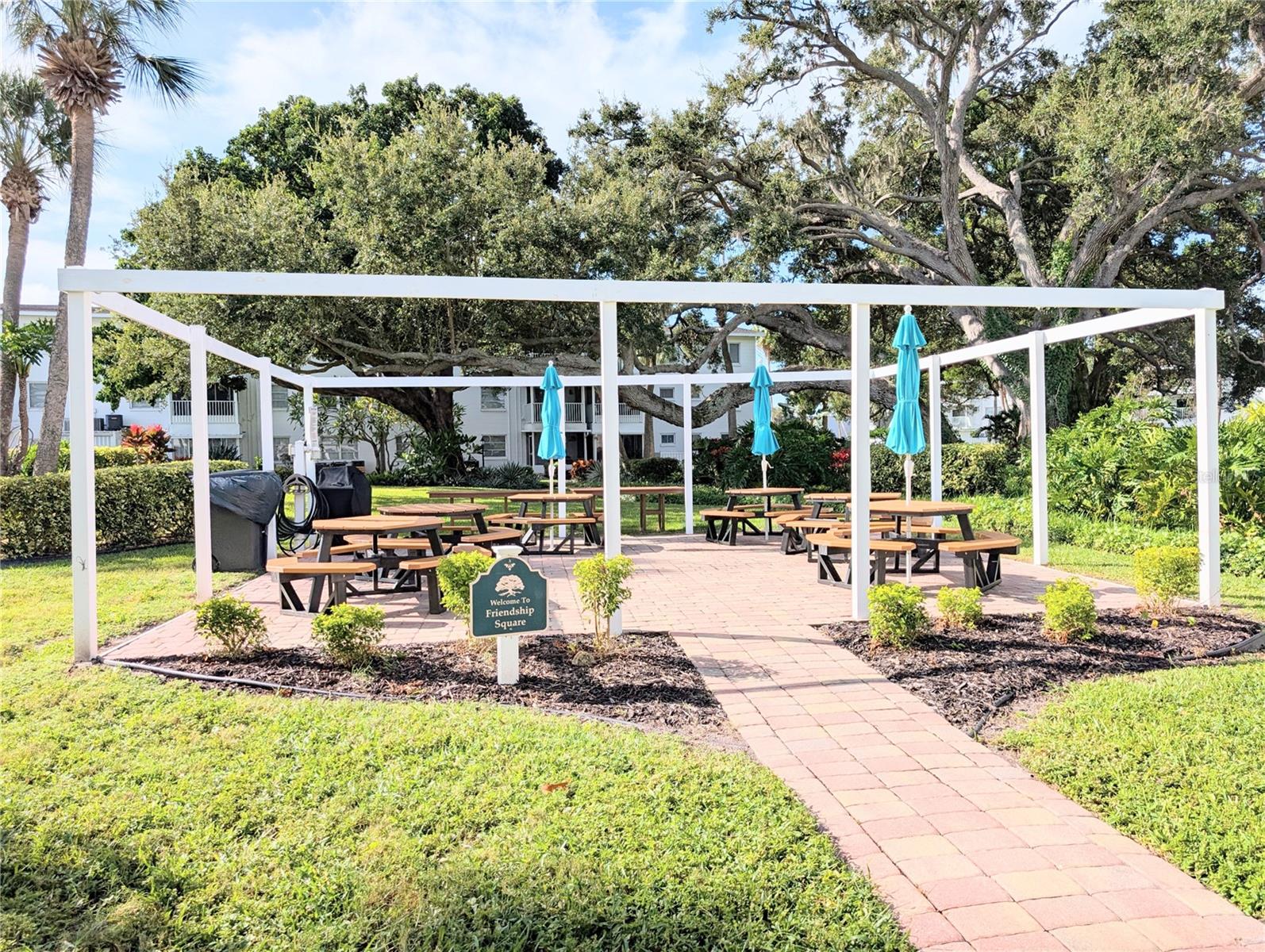 THE FOURTH BAYSHORE - Residential