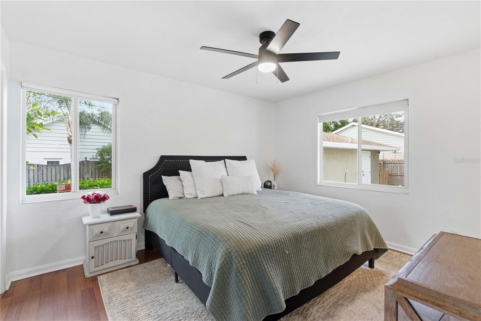 OAK HILLS - Residential