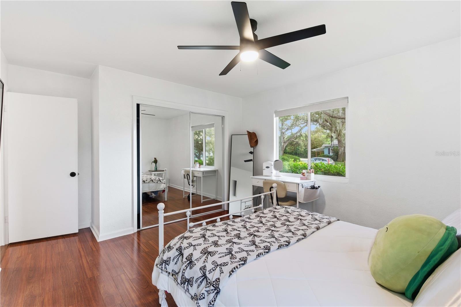 OAK HILLS - Residential