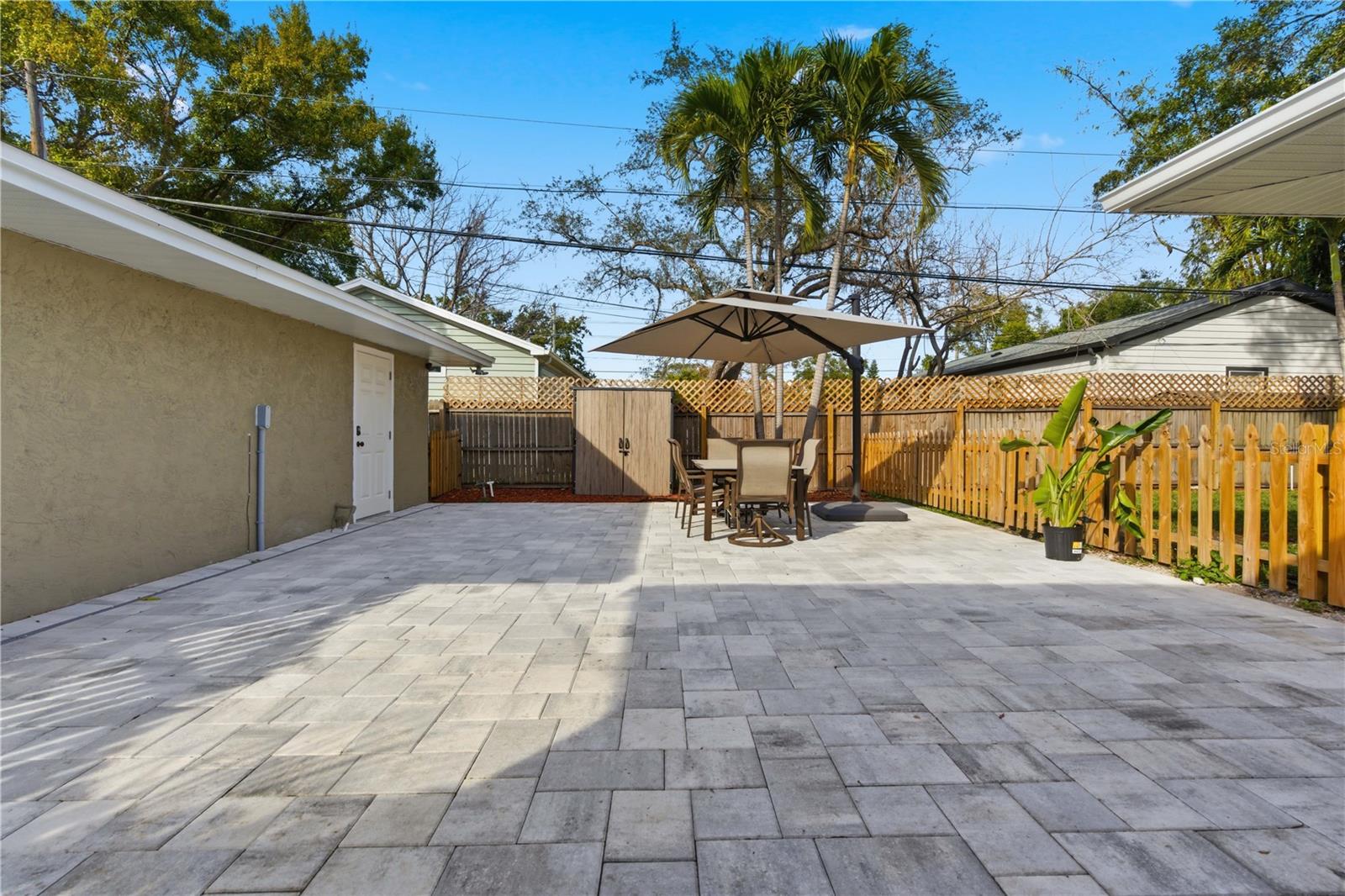 OAK HILLS - Residential