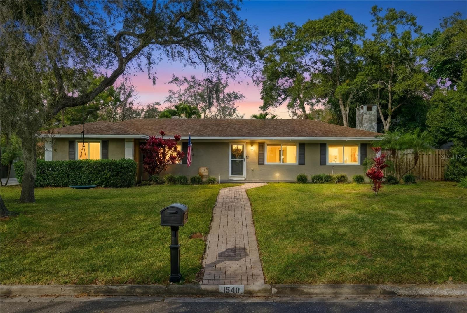 OAK HILLS - Residential