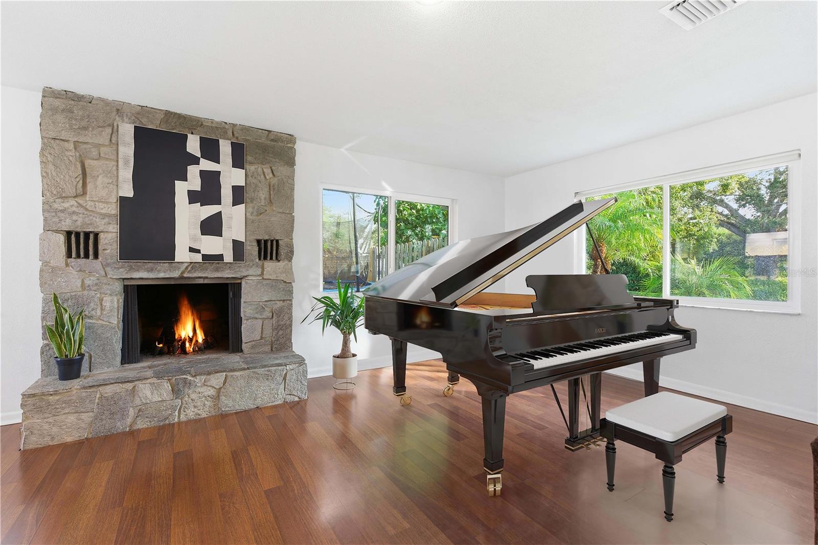 OAK HILLS - Residential