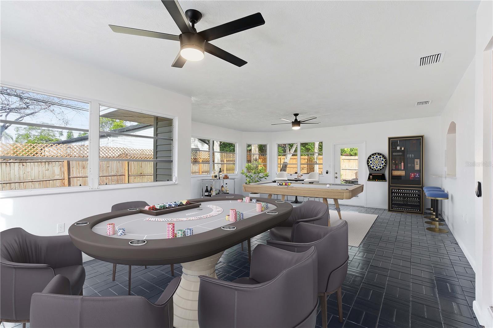 OAK HILLS - Residential