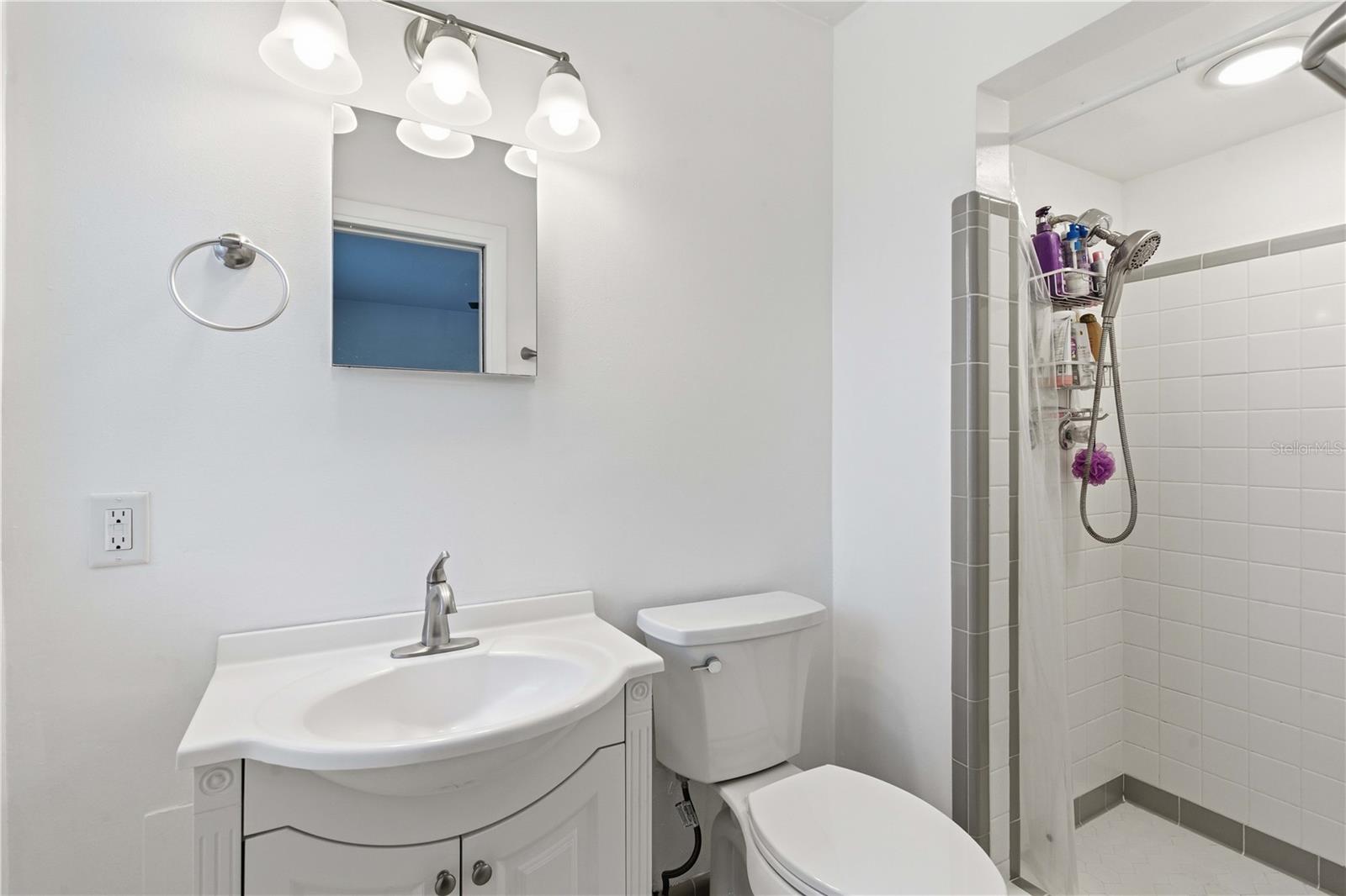 OAK HILLS - Residential