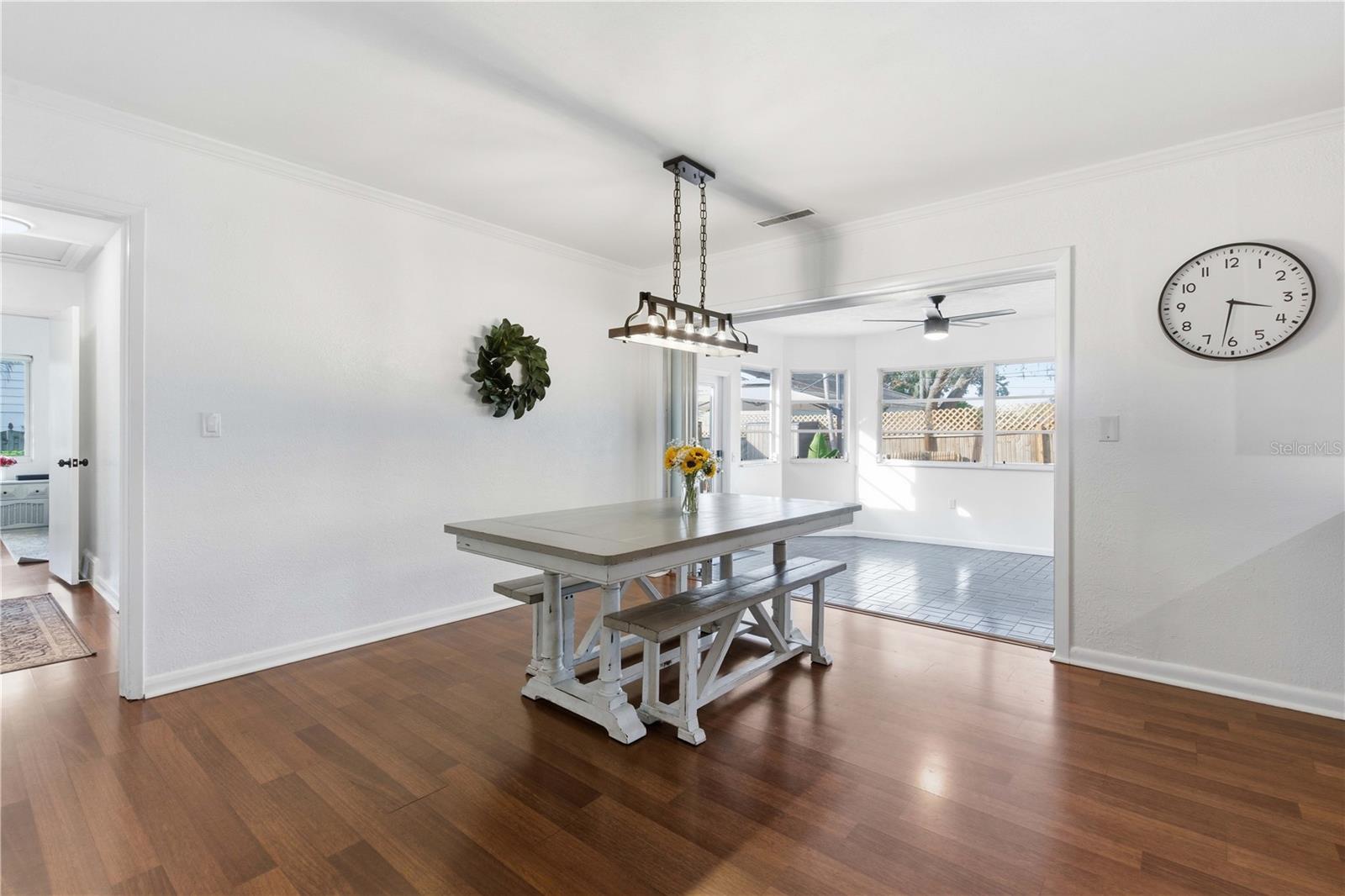 OAK HILLS - Residential