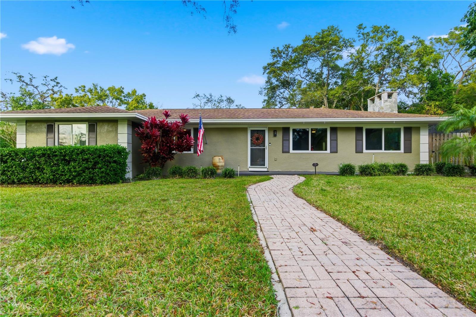 OAK HILLS - Residential