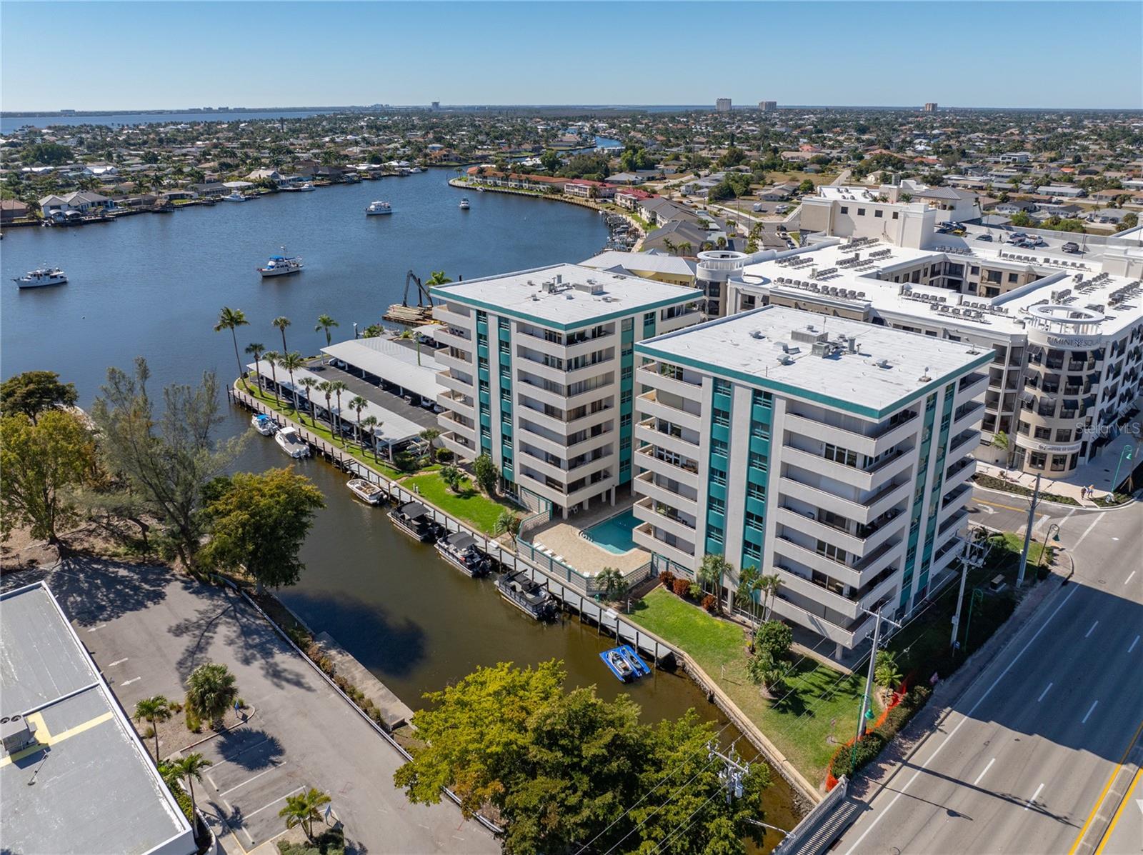 4803 SUNSET COURT 304