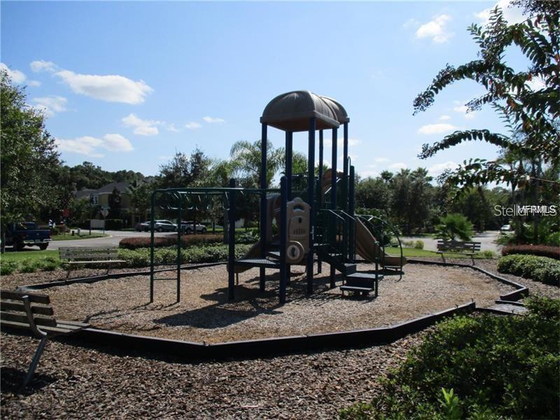 OASIS COVE II/LAKESIDE VILLAGE - Residential