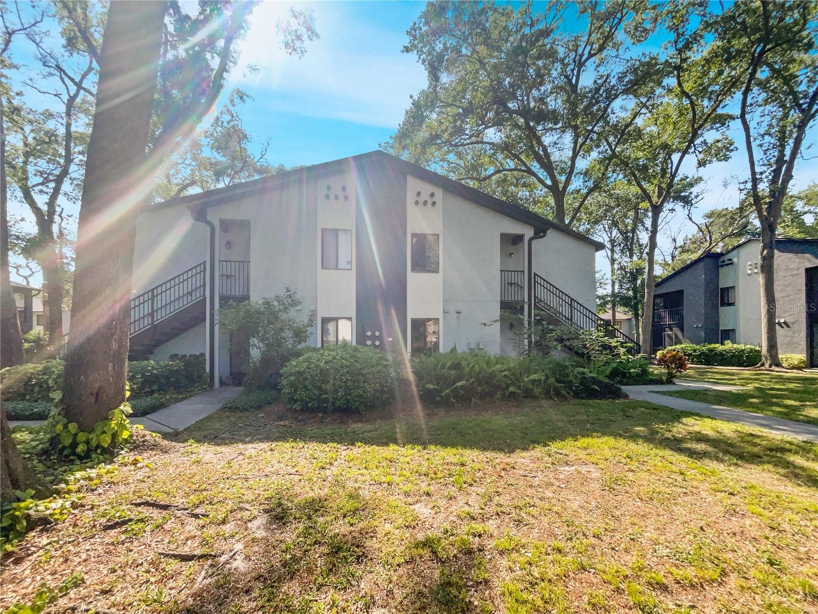 196 RIVERBEND DRIVE 103
