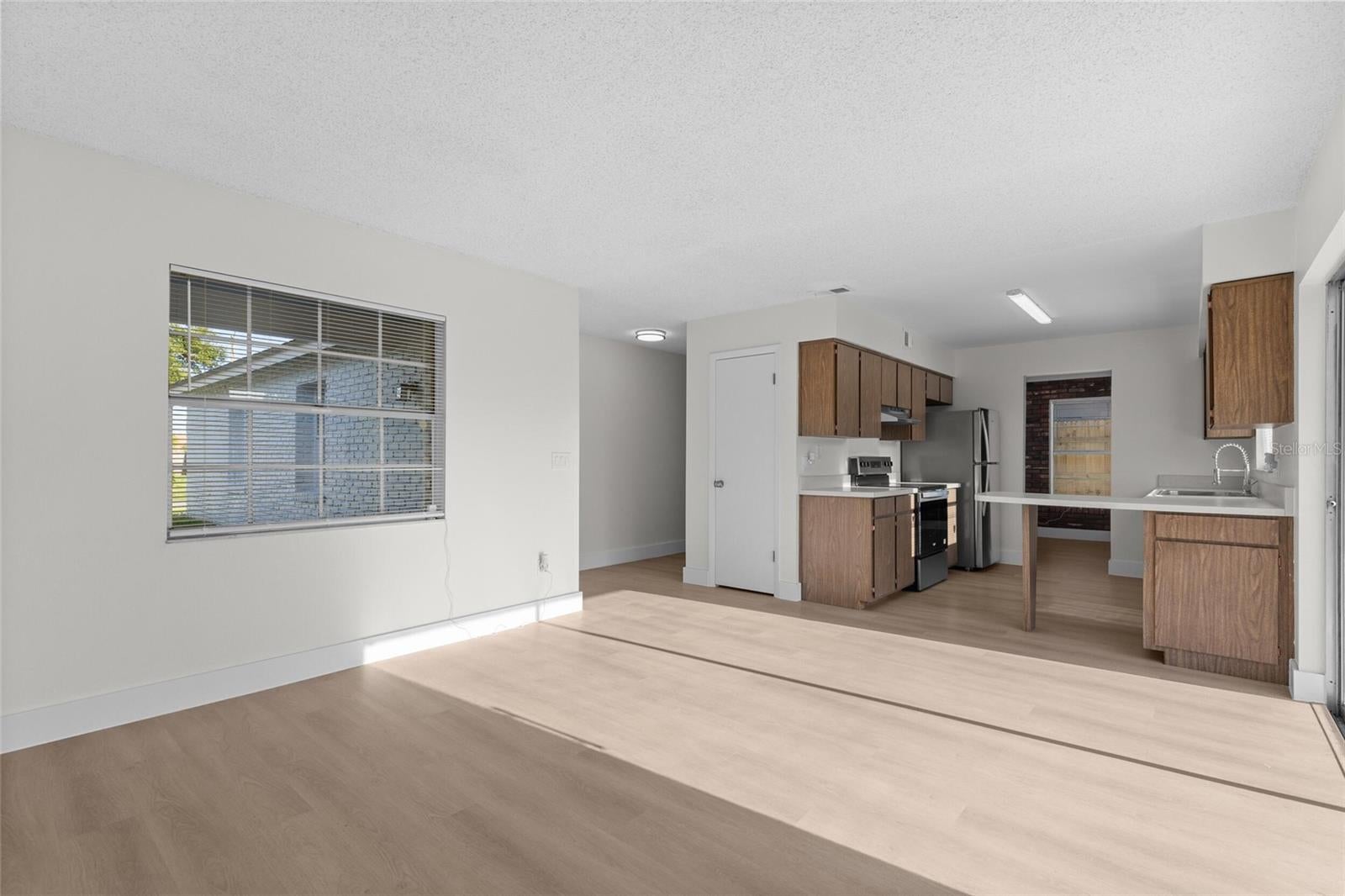 372 IMPERIAL DRIVE