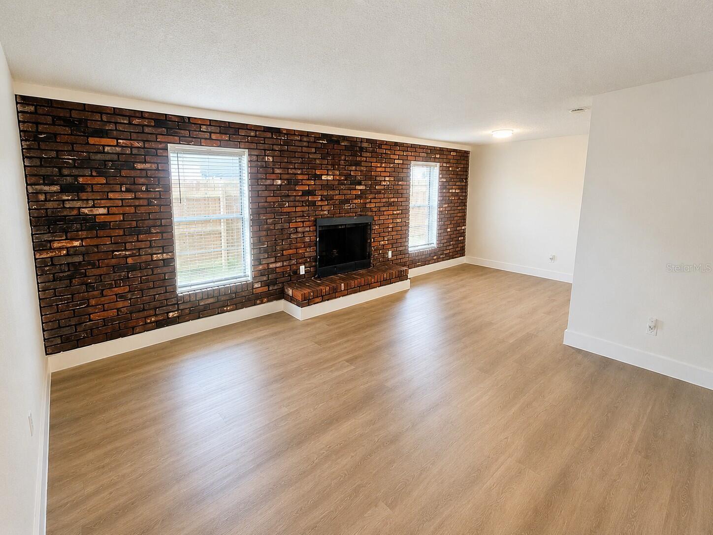 372 IMPERIAL DRIVE