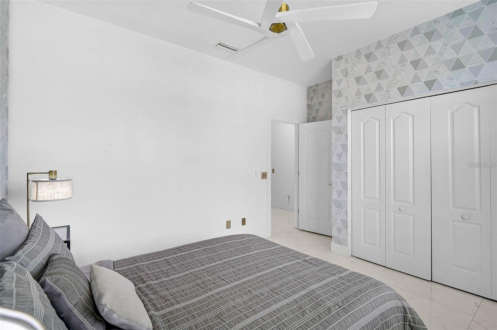 STONEYBROOK AT PALMER RANCH - Residential Lease