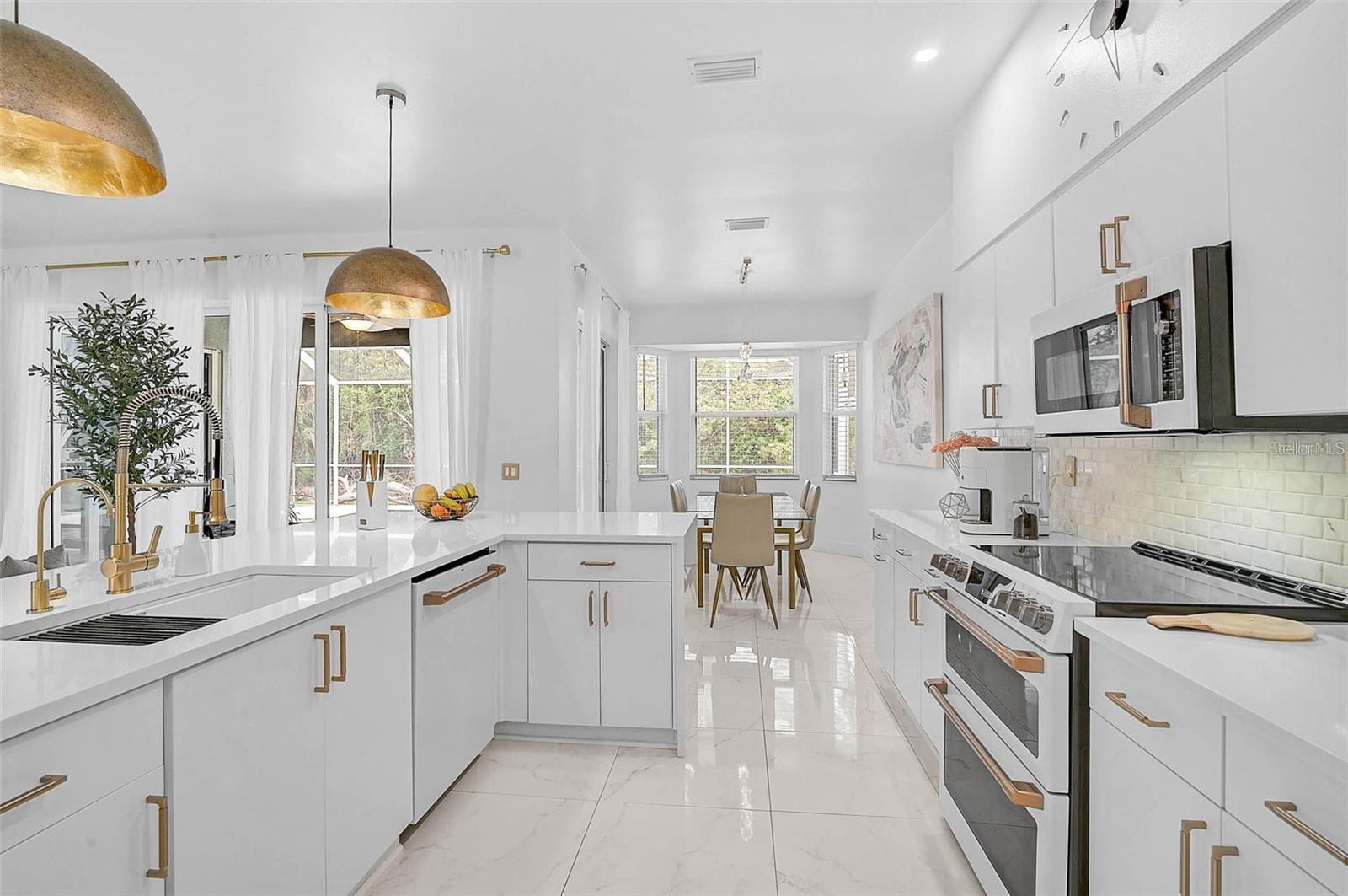 STONEYBROOK AT PALMER RANCH - Residential Lease