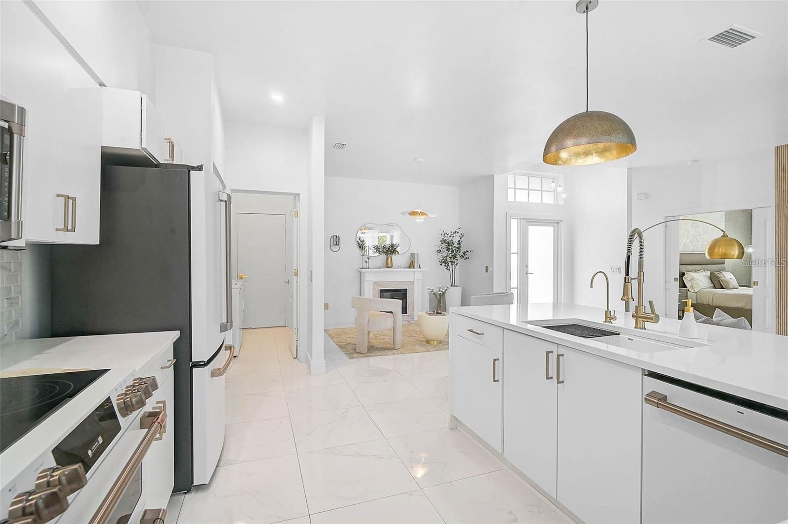 STONEYBROOK AT PALMER RANCH - Residential Lease