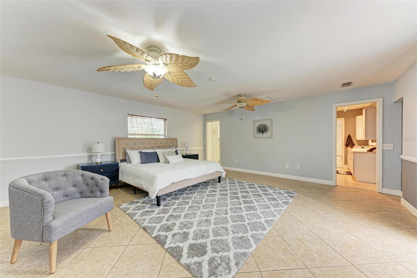 ALOISE PARK - Residential Lease