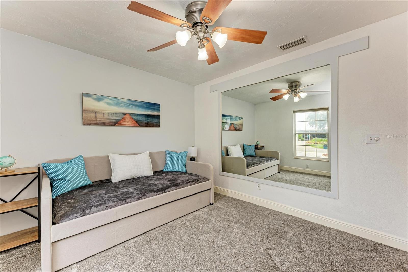 ALOISE PARK - Residential Lease