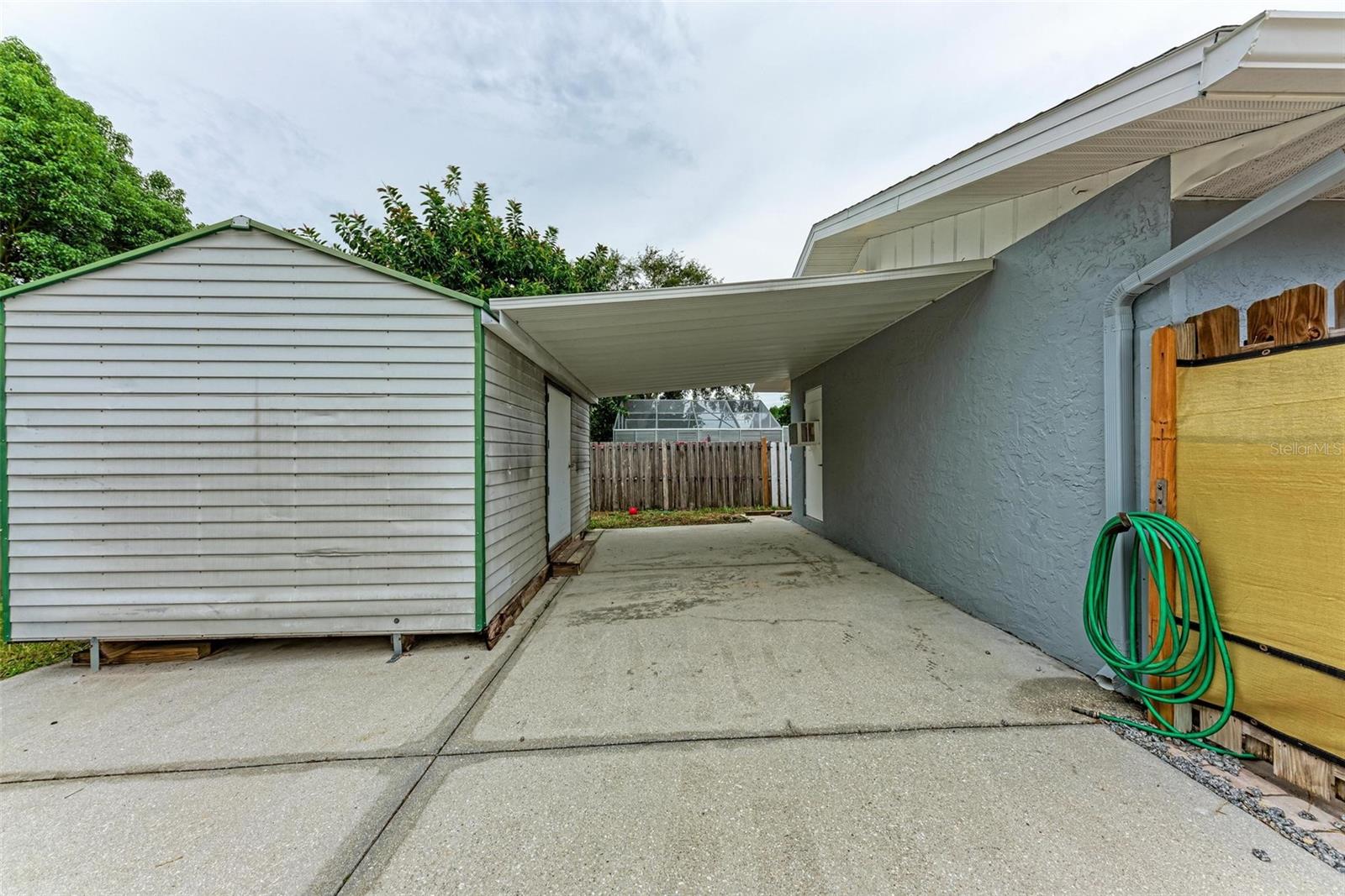 ALOISE PARK - Residential Lease