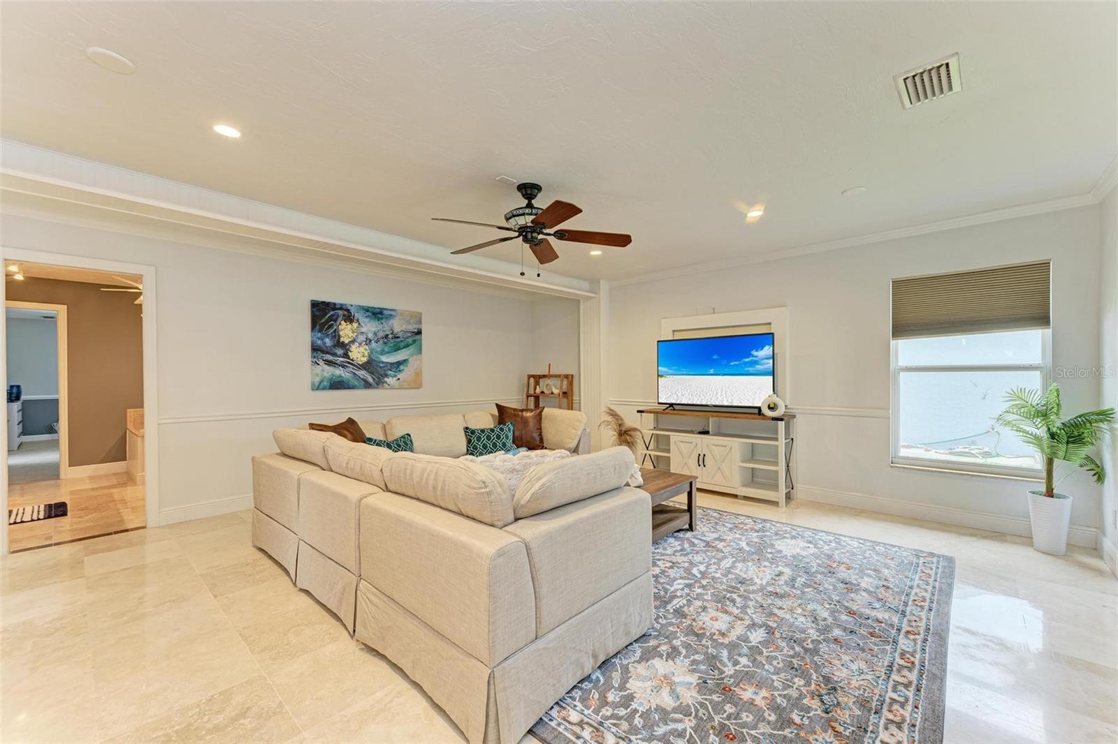 ALOISE PARK - Residential Lease