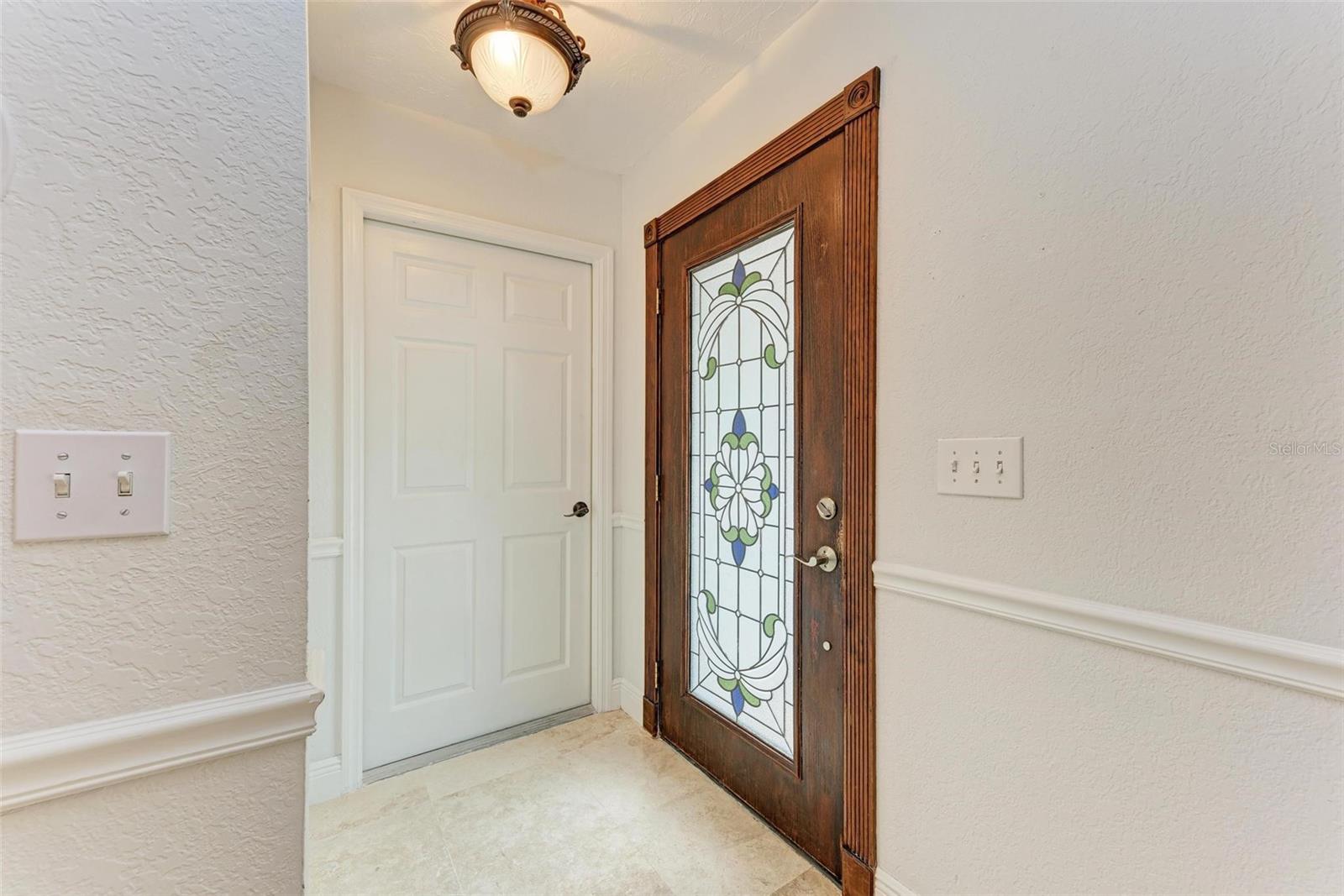 ALOISE PARK - Residential Lease