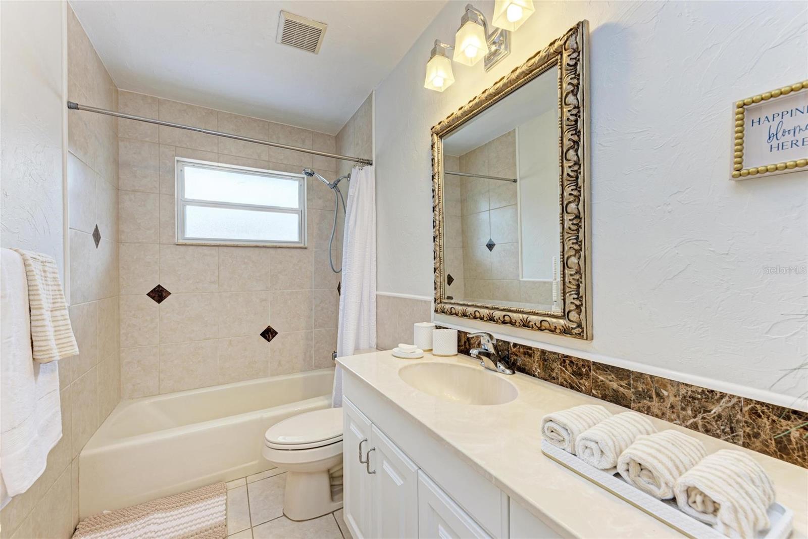 ALOISE PARK - Residential Lease