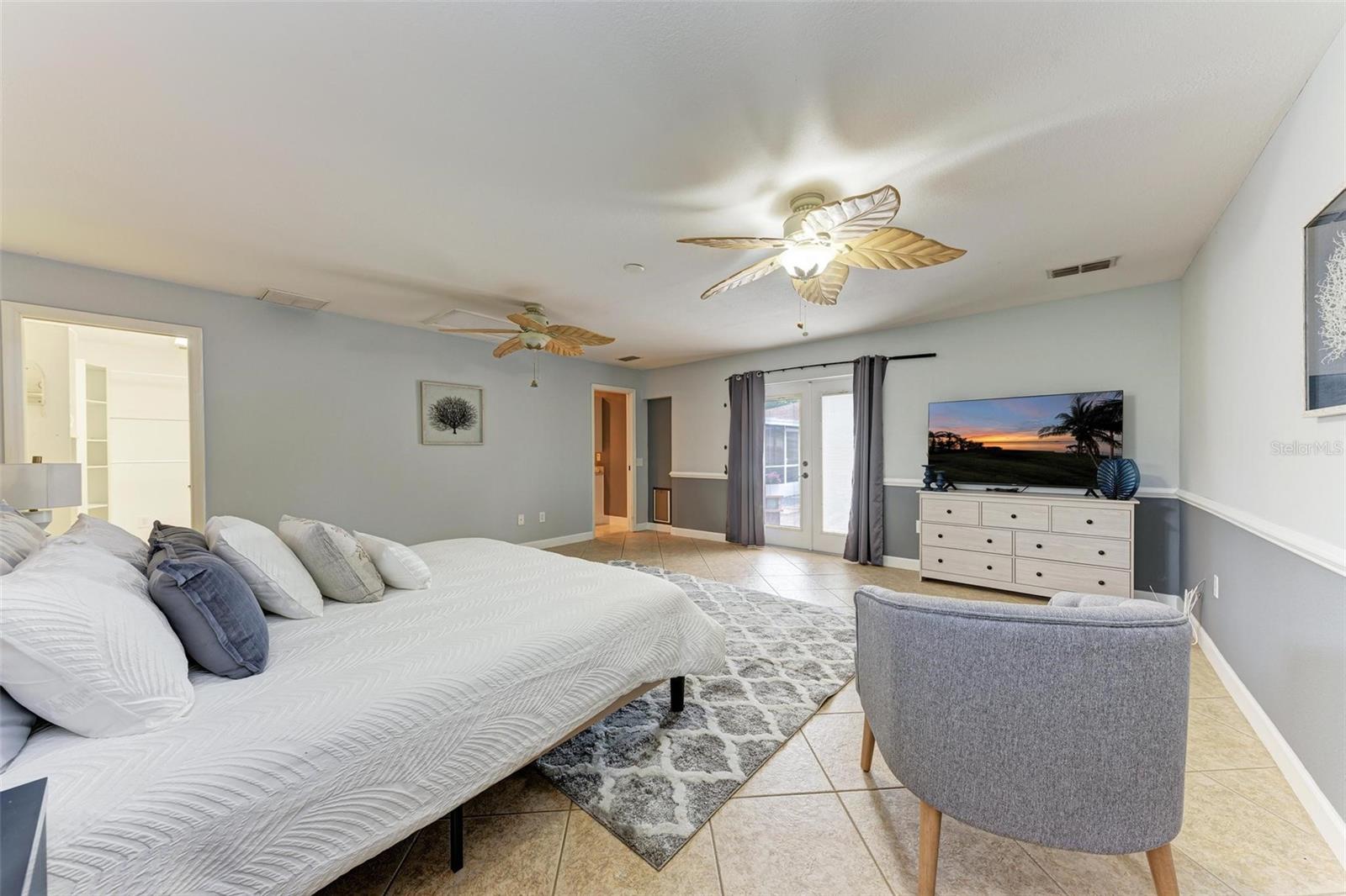 ALOISE PARK - Residential Lease