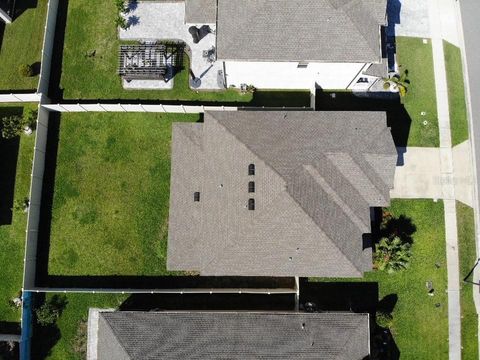 A home in SAINT CLOUD